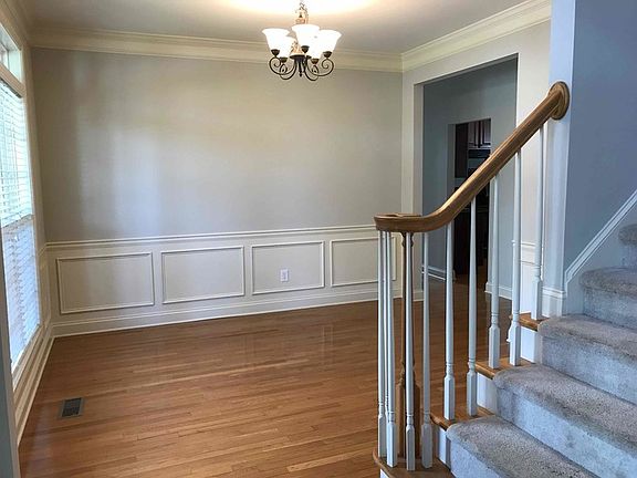 3rd image of 6210 Little Cove Dr