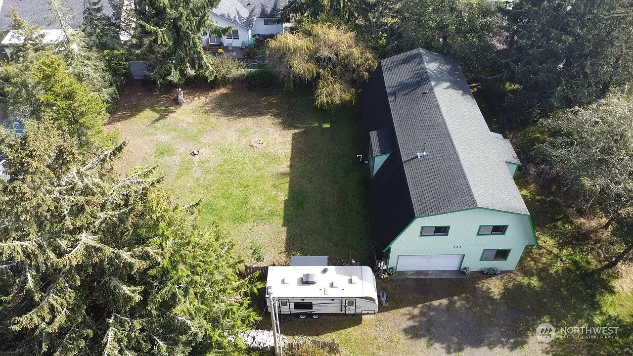 322 Bass Avenue NE photo 1