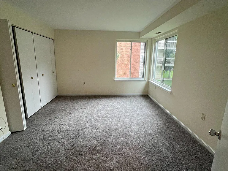 1113 Castle Harbour Way #2B — Photo 19