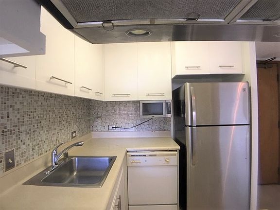 5th image of 300 Wai Nani Way APT 904