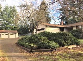 14926 S Burkstrom Rd, Oregon City, OR 97045