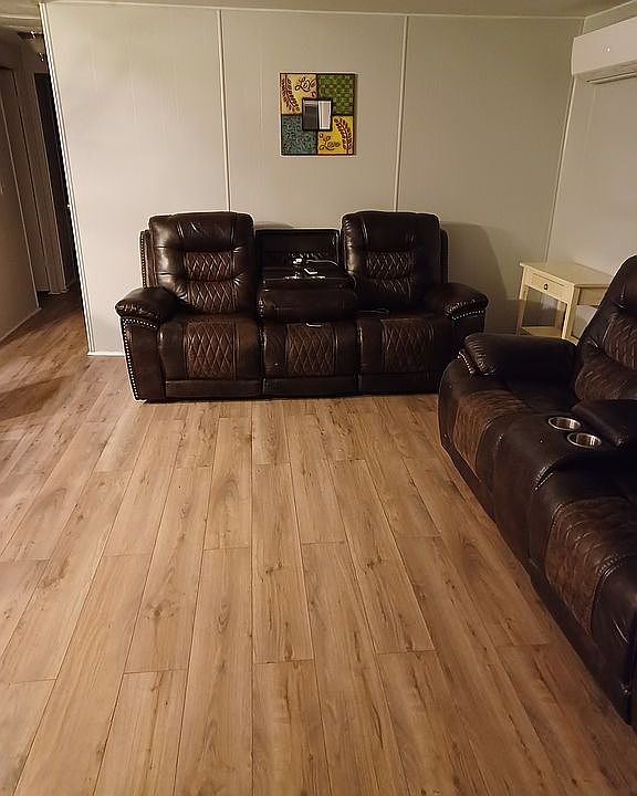 1st image of 138 Camellia Dr