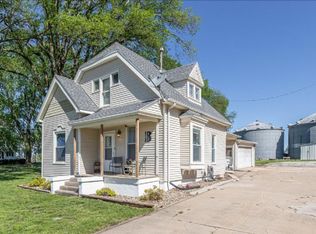 107 Elm St, Tabor, IA 51653