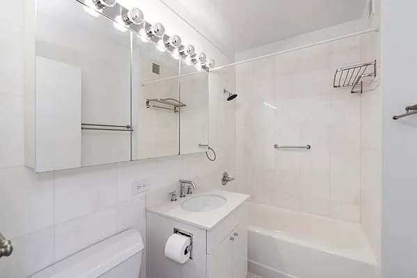 Rented by R New York | media 15