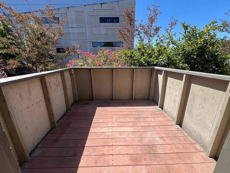 Mosaic Apartments — Photo 4