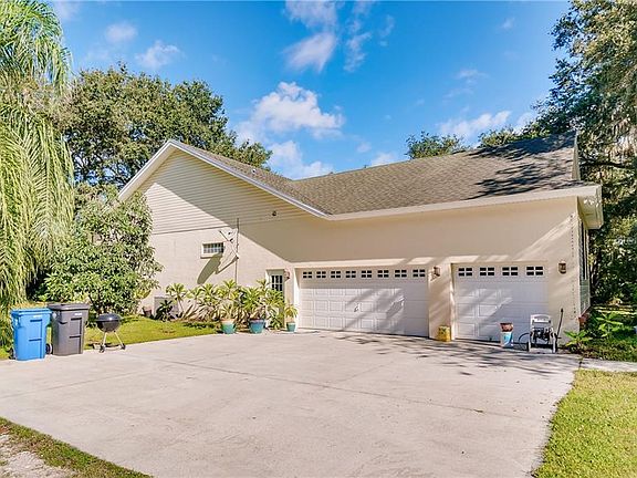 4th image of 4513 Highland Creek Dr
