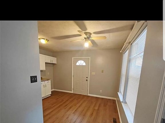 5th image of 810 W 26th St