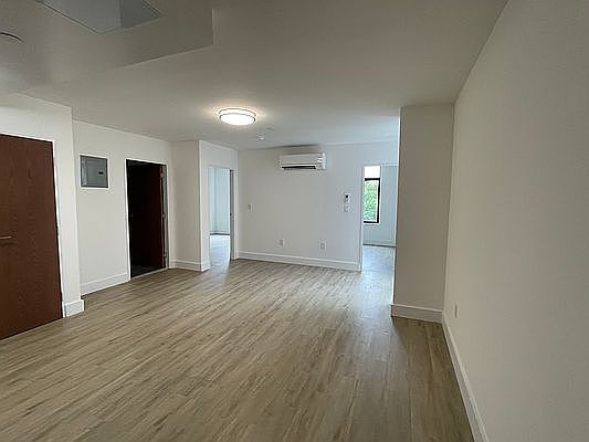 1st image of 324 Stanhope St #308