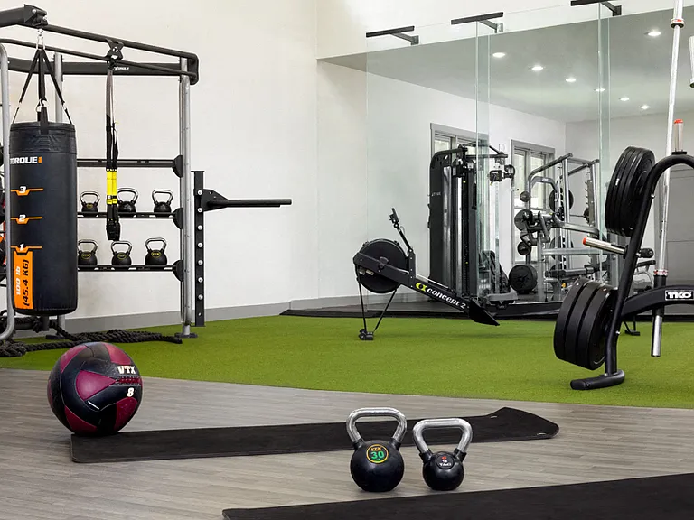 Multi-functional training studio