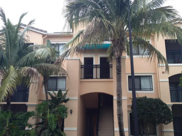 2807 Veronia Dr APT 111, Palm Beach Gardens, FL 33410