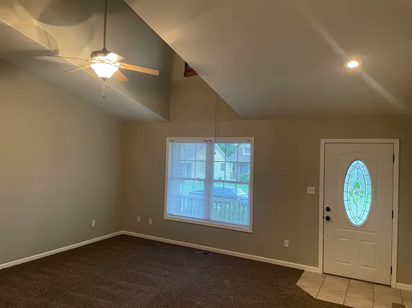642 Timberline Dr, Farmington, MO 63640