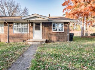 149 Lake Forest Dr, Belleville, IL