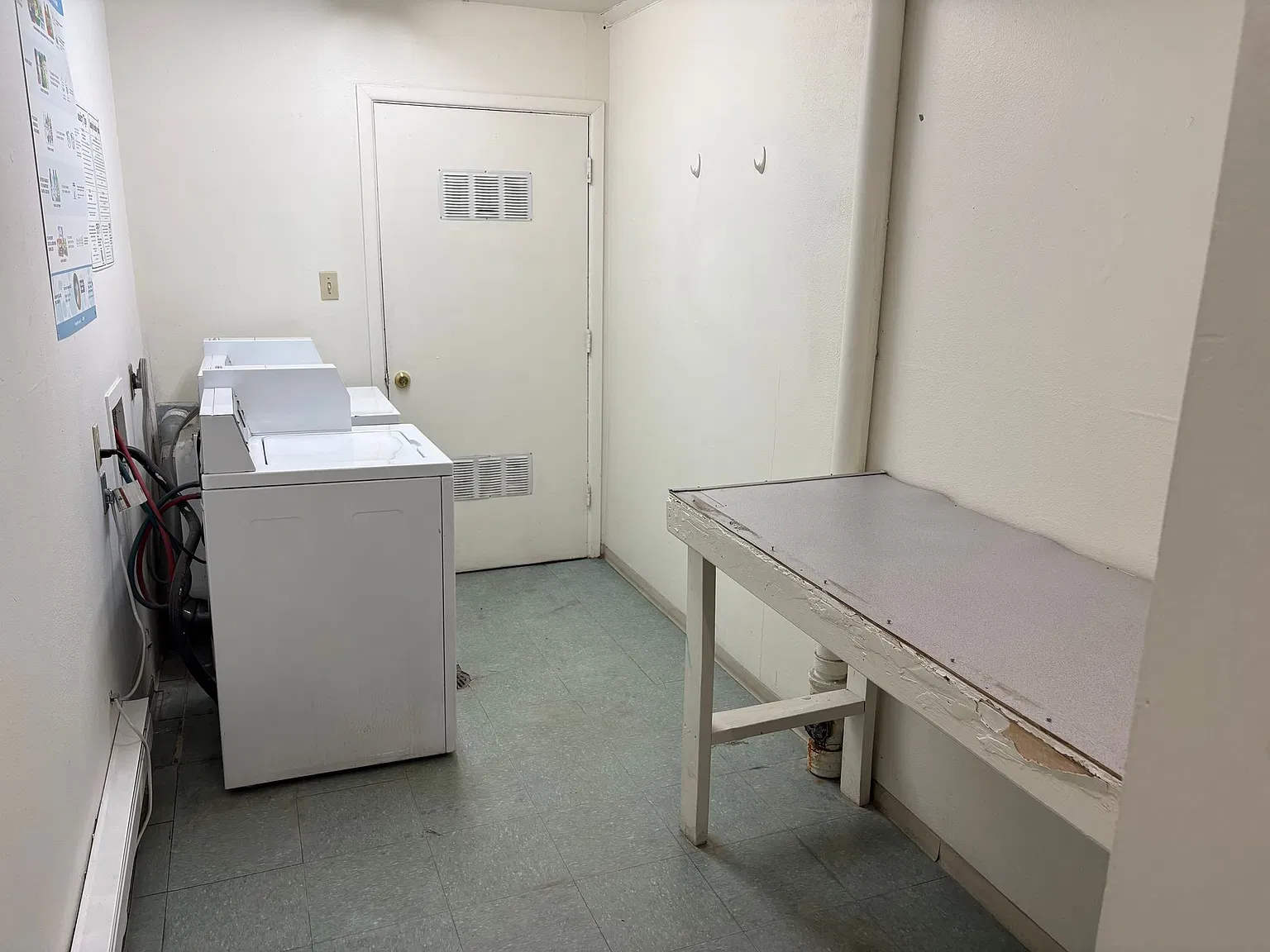 Updated 1 Bed/1 Bath Apartments in Central Colorado Springs Near Palmer Park! — Photo 3