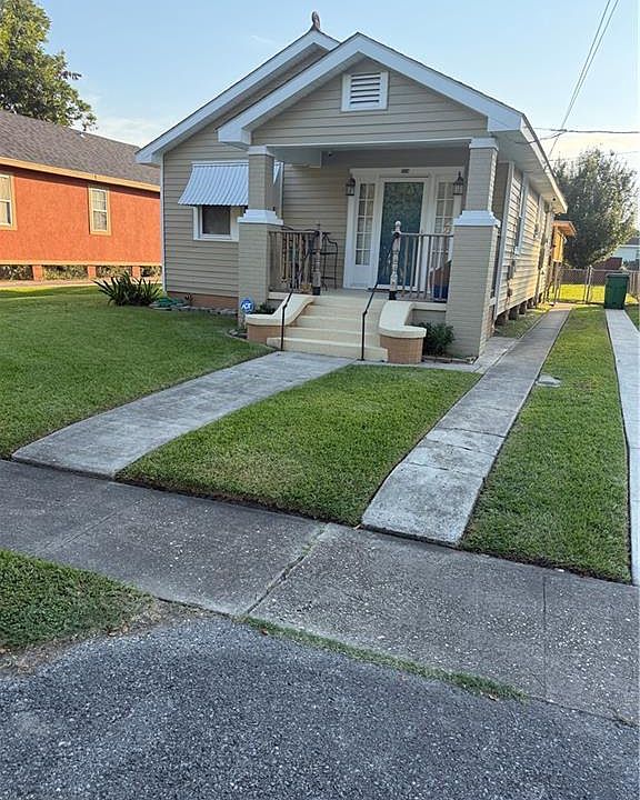 1st image of 524 Brown Ave