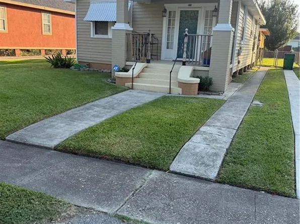 524 Brown Ave, Harvey, LA 70058