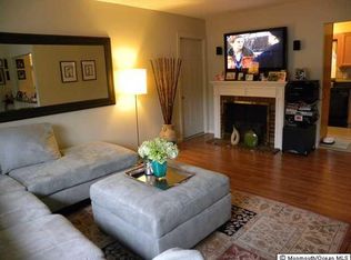 563 Parkwood Ave, Toms River, NJ 08753