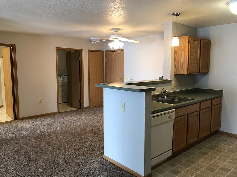 Fond du Lac- Primrose Apartments — Photo 15