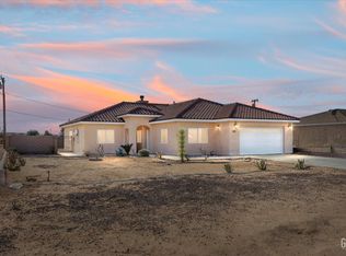 9712 Evergreen Ave, California City, CA