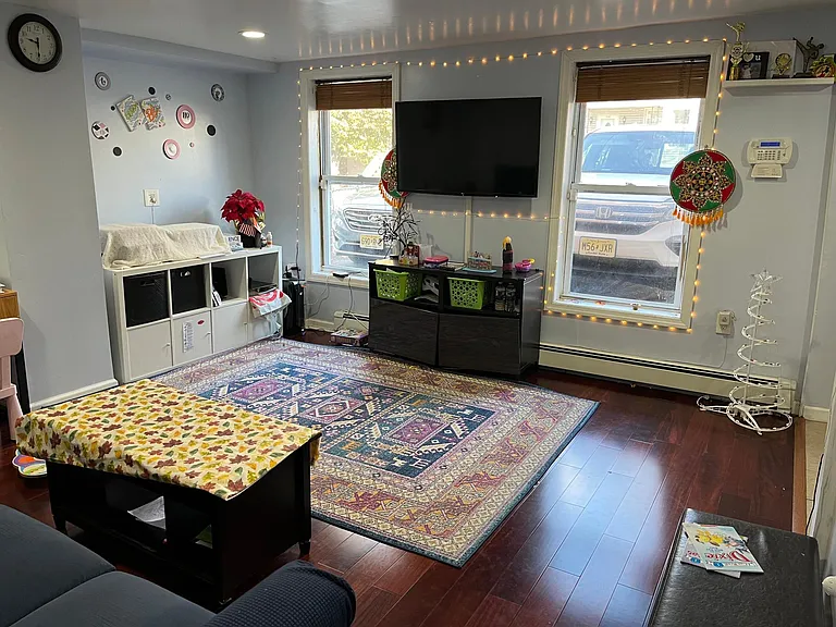 107 Charles St #1 — Photo 1