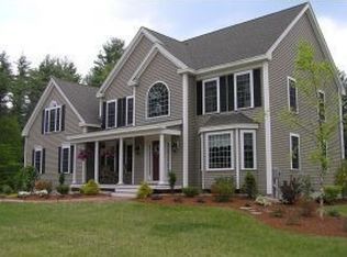 7 Thurston Dr, Lee, NH 03861