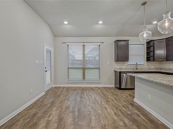 5th image of 2130 Markley Dr