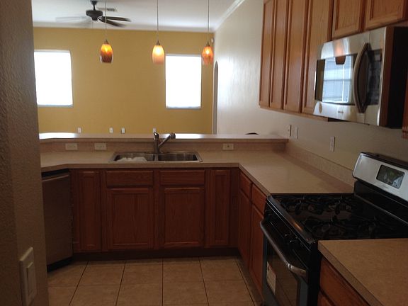 4th image of 1732 Water Oak Dr