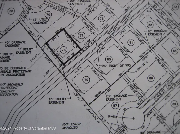 Sunset St, Archbald, PA 18403