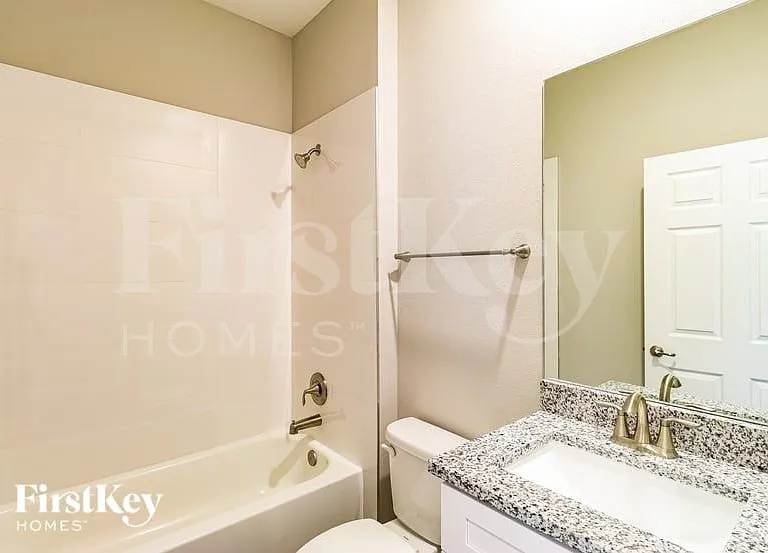 525 Garbelmann St SW — Photo 8