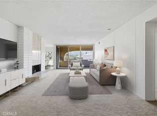 5330 Lindley Ave Unit 305, Encino, CA 91316