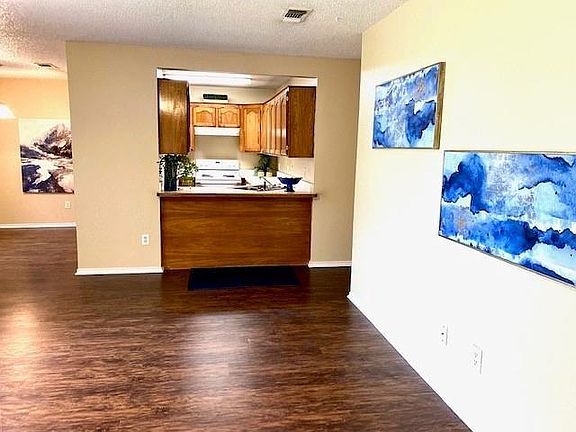 2nd image of 125 NE Johnson Ave APT 14