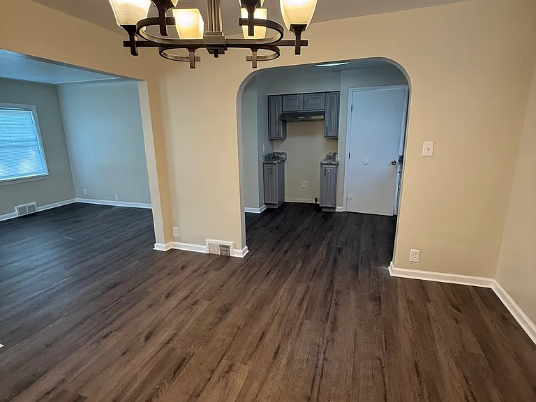 7535 Republic Ave — Photo 6