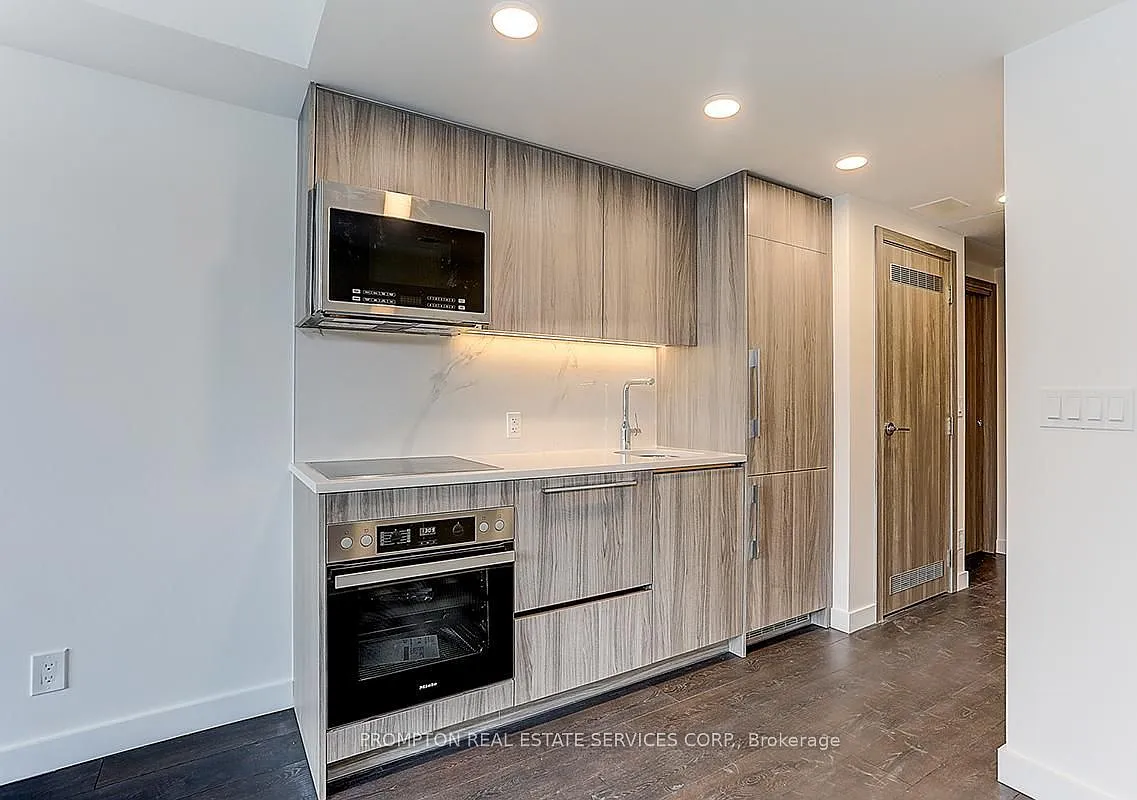 Central Condo By Concord Adex — Photo 3