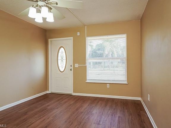 3rd image of 67 Victoria Dr North Fort Myers Fl 33917