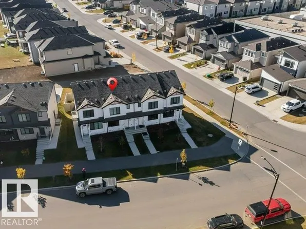 1183 Aster Blvd NW, Edmonton, AB T6T 2K8