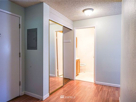 4th image of 22238 24th Ave S