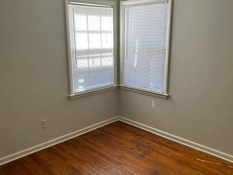 5218 Cedar St — Photo 10