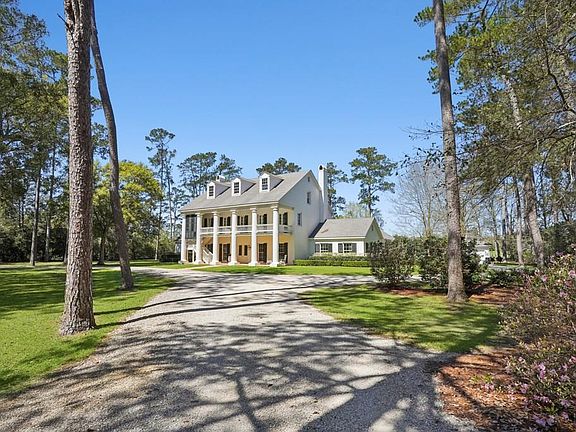 2nd image of 1 Cardinal Rd