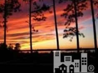 8126 River Rd, Wilmington, NC 28412