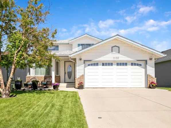 1120 SW High Country Dr NW, High River, AB T1V 1E2