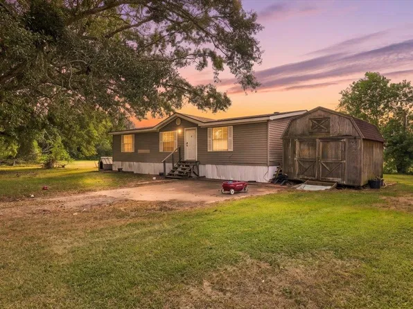 2417 Fm 1406 Rd, Winnie, TX 77665