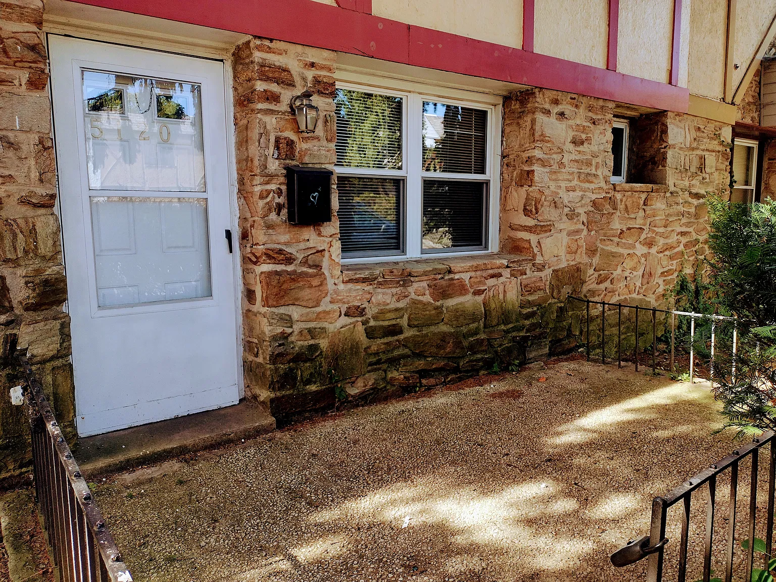 3 bed, 1400 sqft, $1,500 — Photo 4