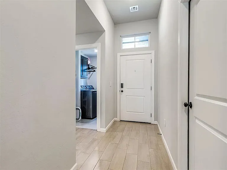 1004 Acacia Creek Dr — Photo 19
