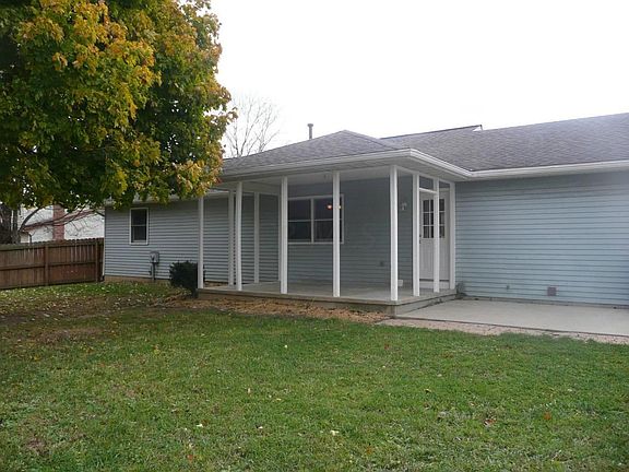 4th image of 168 Trestletree Ct