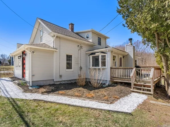 232 Oxford St N, Auburn, MA 01501