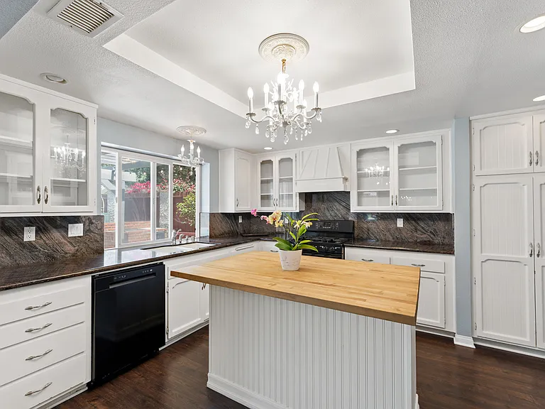 2292 Buffalo Ave — Photo 13