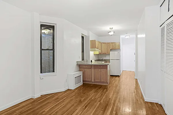 Rented by Compass | media 17