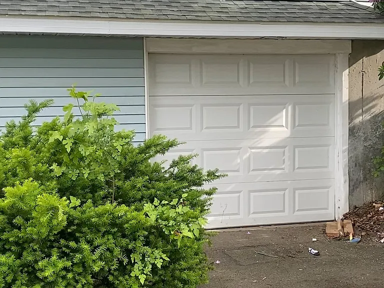 230 Citizens Ave — Photo 11