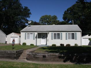 3721 13th Ave, Moline, IL 61265