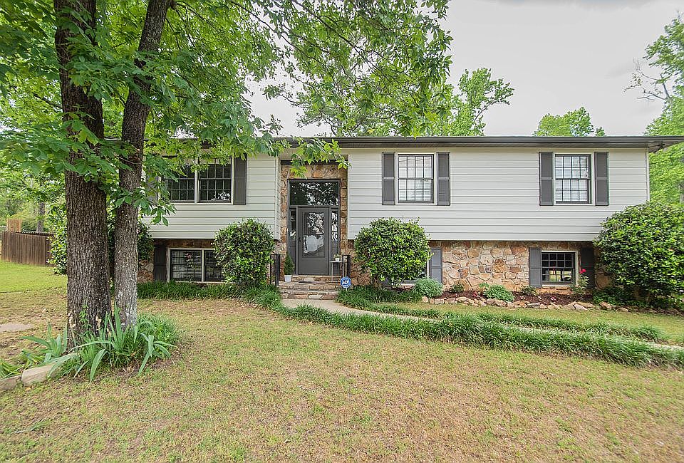 1st image of 329 Cambo Ln