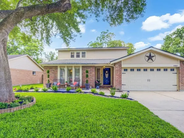 5907 High Meadow St, League City, TX 77573